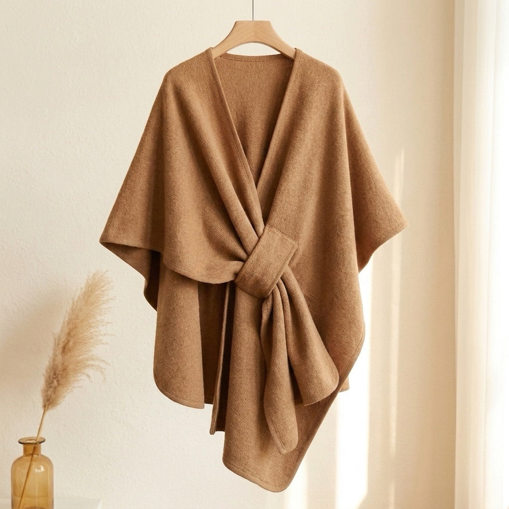 VALERIA | CAPA TIPO PONCHO DE PUNTO CON CINTURÓN