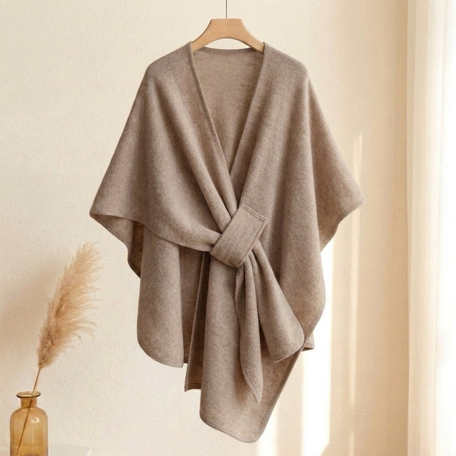 VALERIA | CAPA TIPO PONCHO DE PUNTO CON CINTURÓN