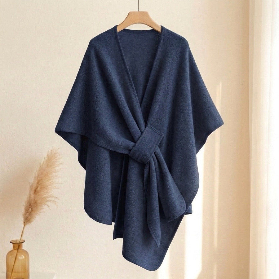 VALERIA | CAPA TIPO PONCHO DE PUNTO CON CINTURÓN