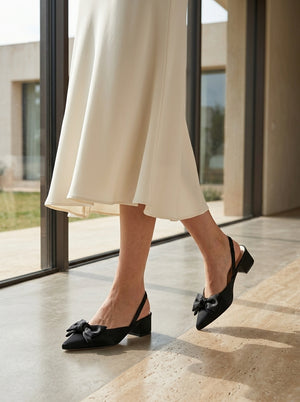 VEGA | ZAPATOS DE PUNTA CON LAZO