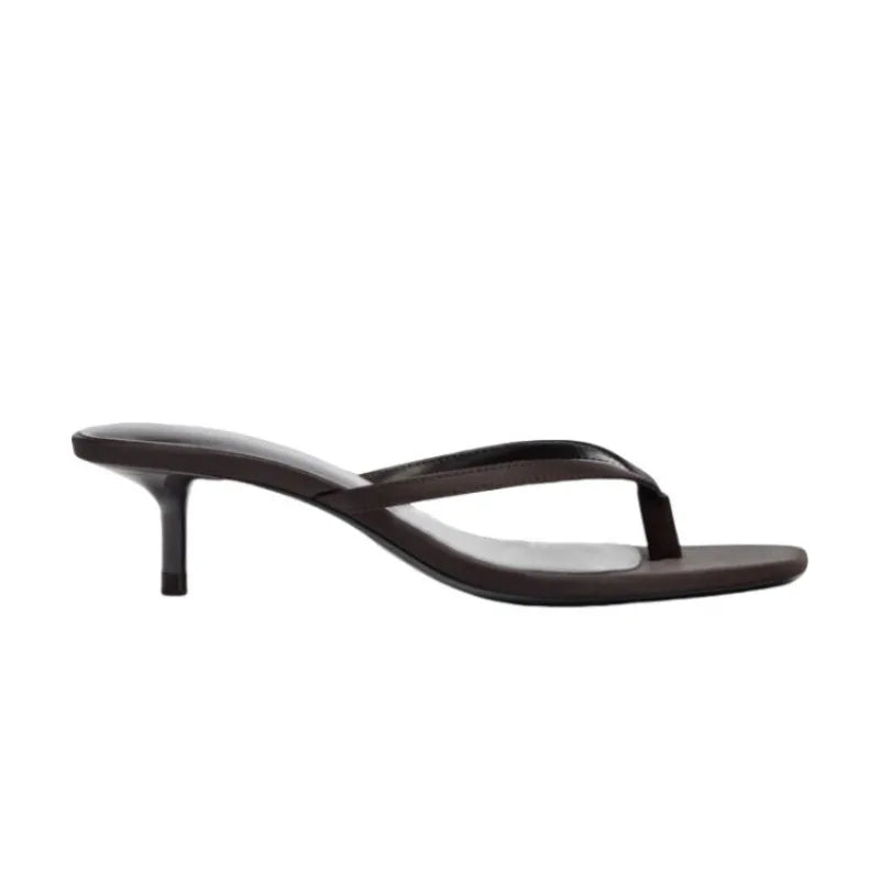 Sandalia Noa | Kitten heel con punta cuadrada