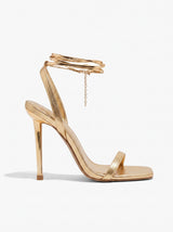 Sandalia Gala | Stiletto con detalle cadena dorada al tobillo