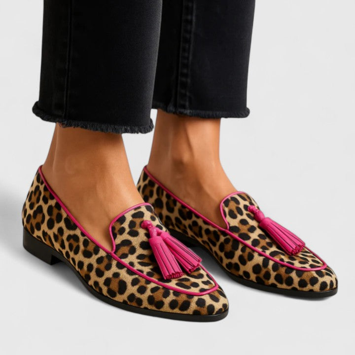 SILVANA | MOCASINES DE MUJER CON ESTAMPADO DE LEOPARDO Y BORLAS