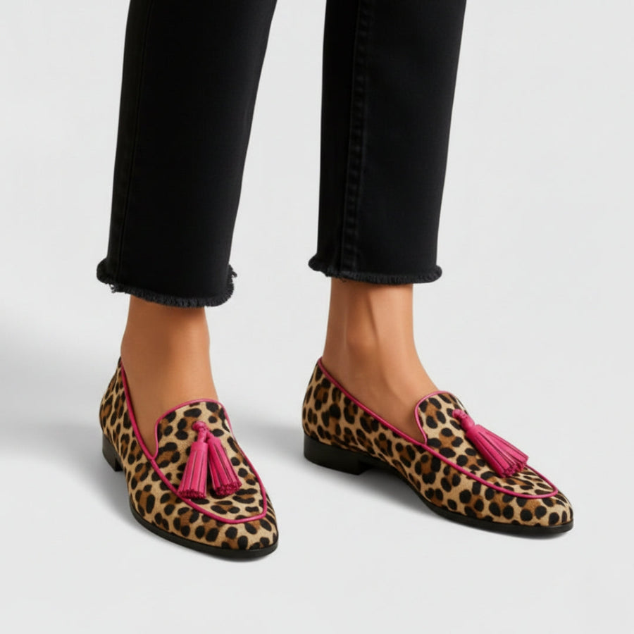 SILVANA | MOCASINES DE MUJER CON ESTAMPADO DE LEOPARDO Y BORLAS
