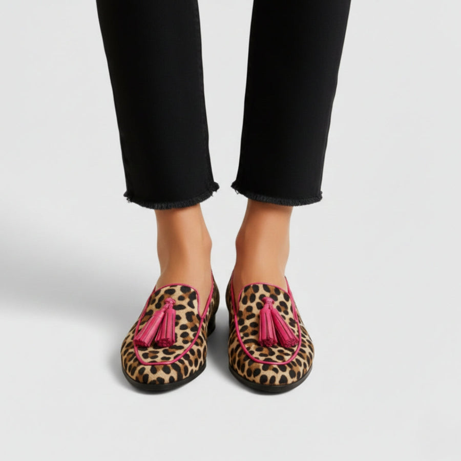 SILVANA | MOCASINES DE MUJER CON ESTAMPADO DE LEOPARDO Y BORLAS